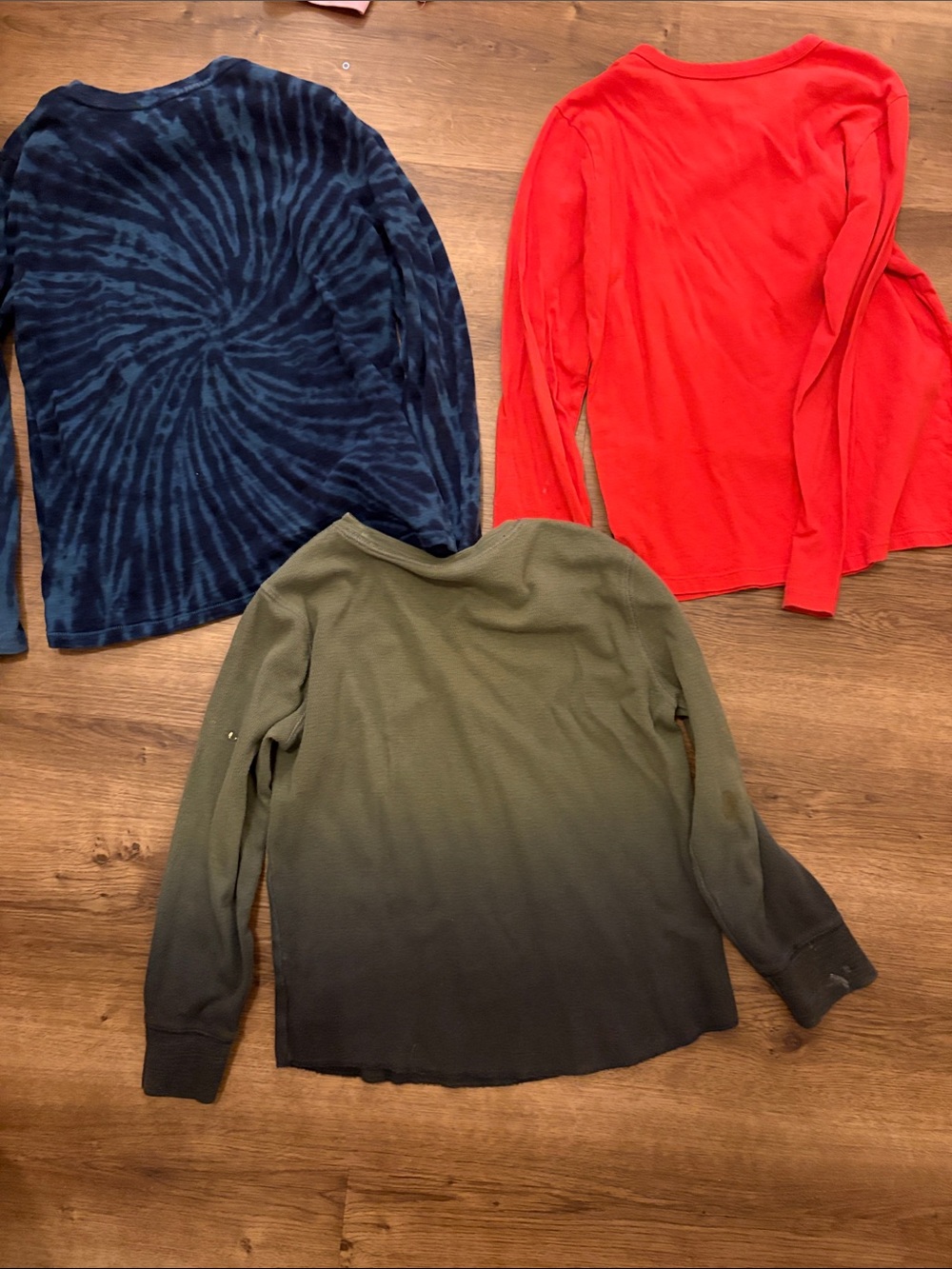 Medium youth boys long sleeve shirt bundle - Picture 2 of 5